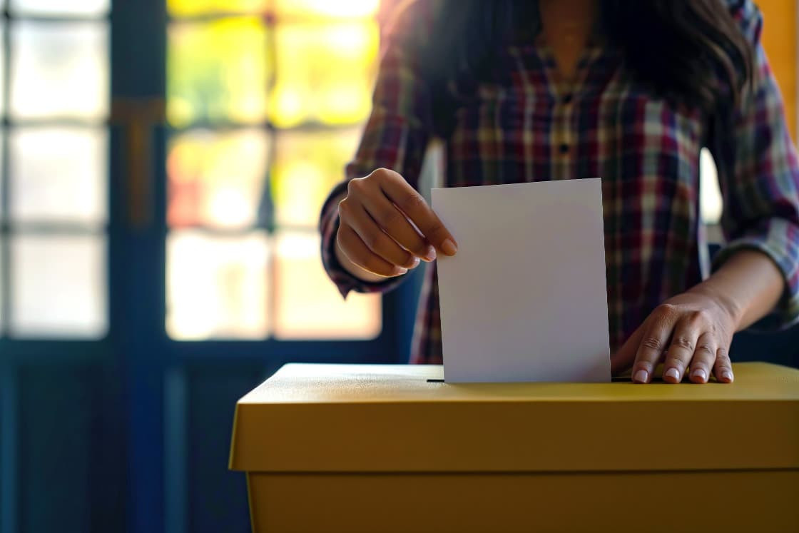 Studenti se budou u voleb nejčastěji rozhodovat podle postojů stran k EU, školství a zahraniční politice. 80 procent by poslalo českou armádu bránit Estonsko