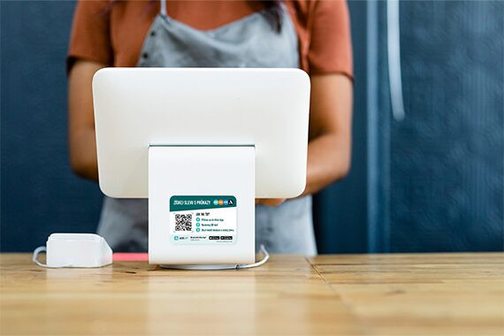 Průkazy ISIC půjdou v obchodech uplatnit digitálně, nyní probíhá pilotní testování v 278 prodejnách